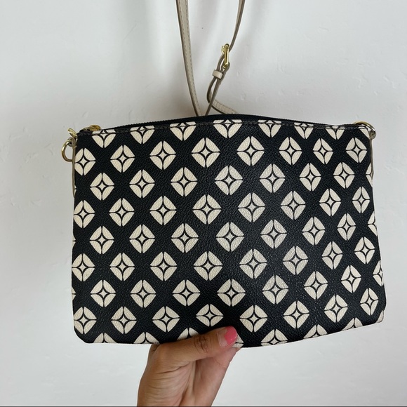 Fossil Pattern Crossbody Bag - Picture 7 of 7